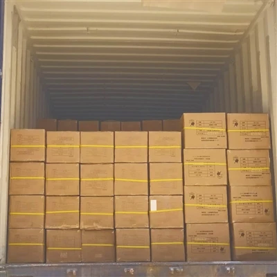 Mănușile de siguranță a muncii industriale sunt expediate în port în conformi...